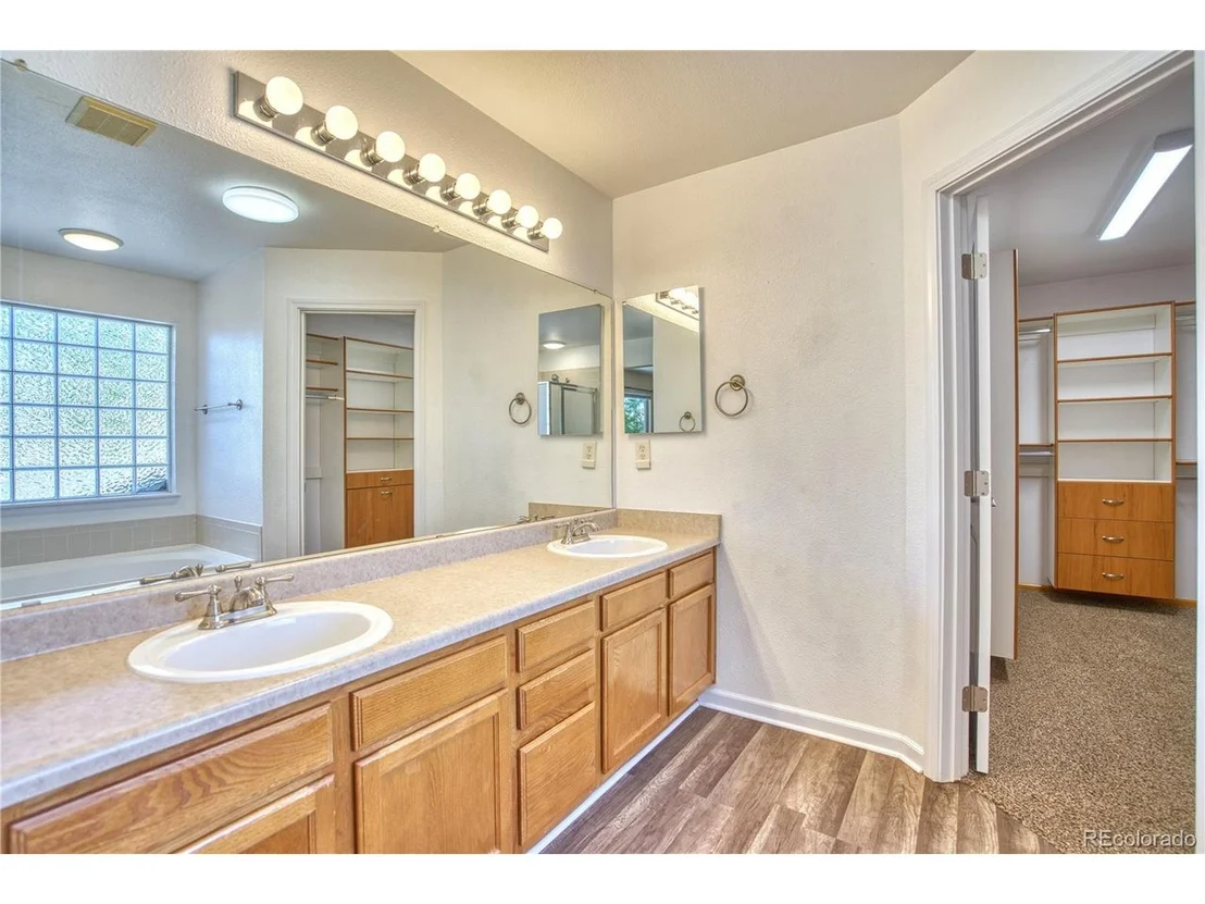 Photo of 1418 Red Mountain Dr