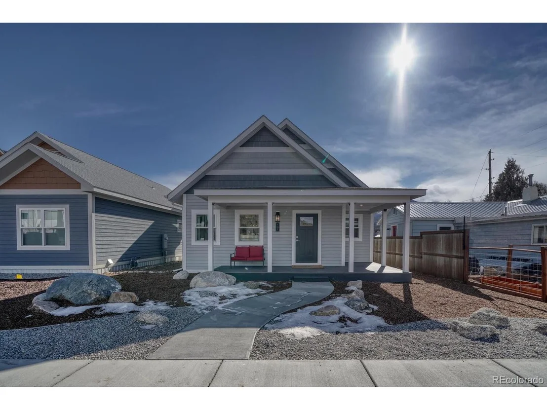 Photo of 102 River Ridge Ln