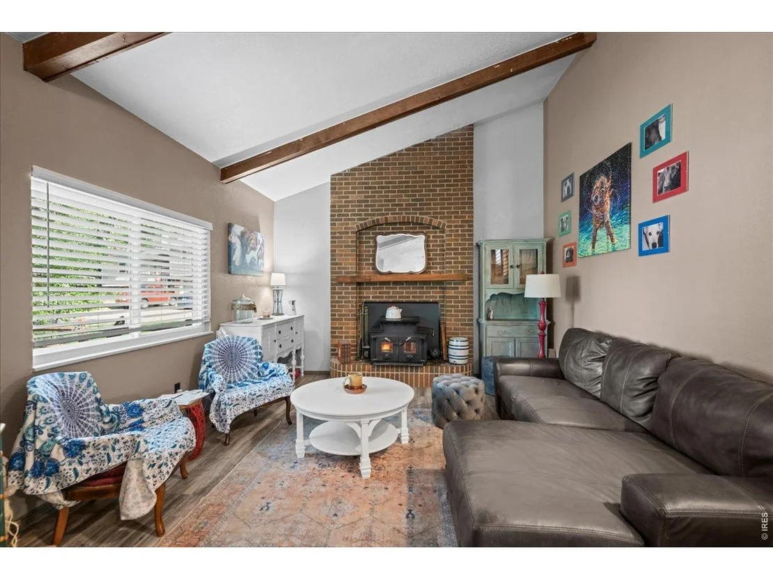 Photo of 1100 Atlas Cir S