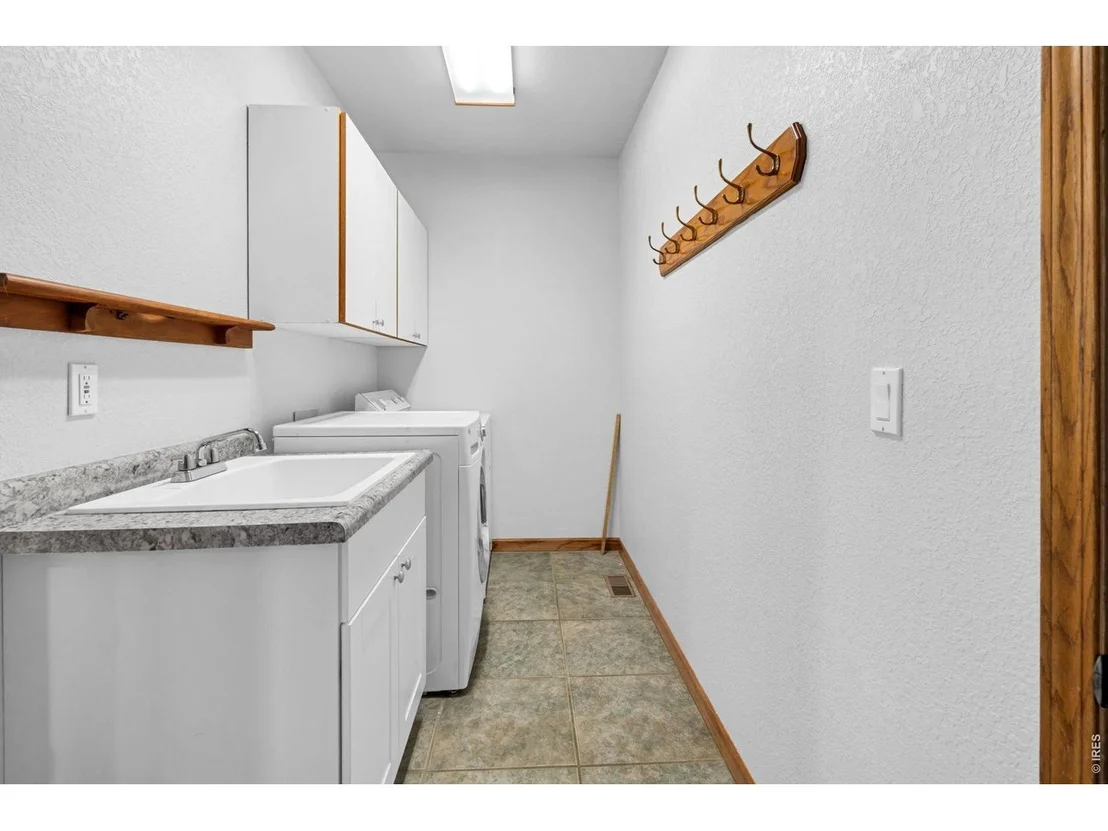 Photo of 930 Grouse Cir
