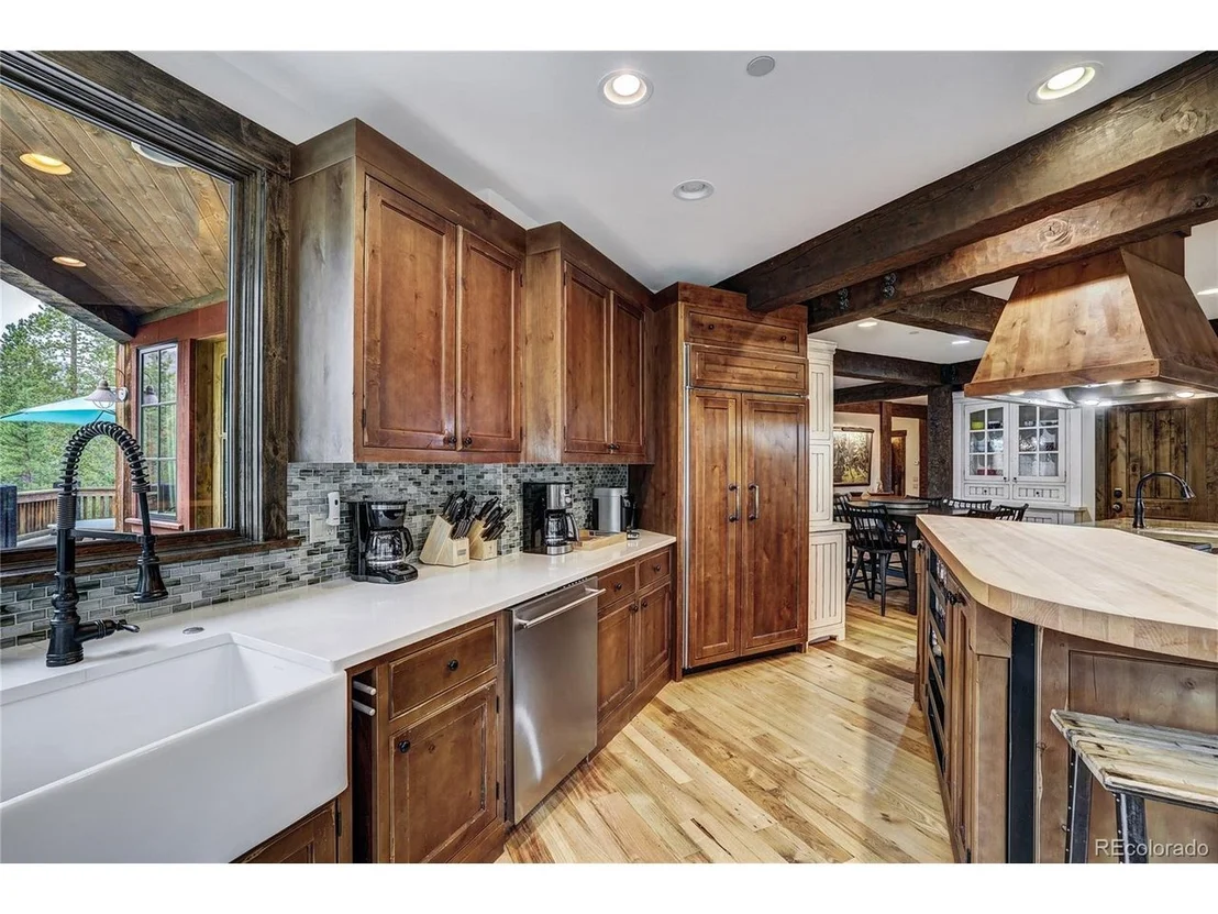 Photo of 456 Peerless Dr