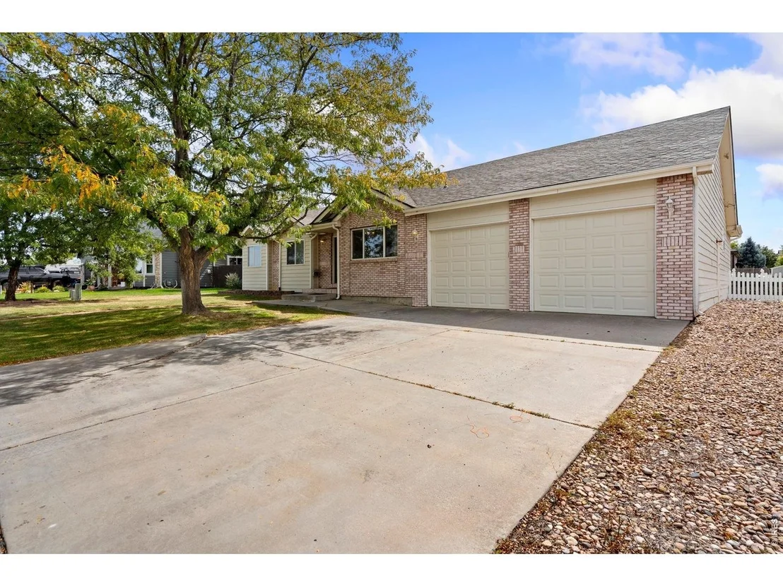 Photo of 910 N 7th Pl