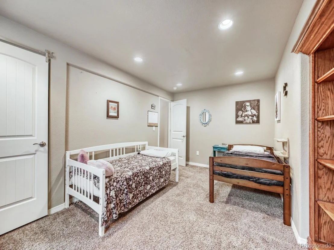 Photo of 503 Mount Rainier St