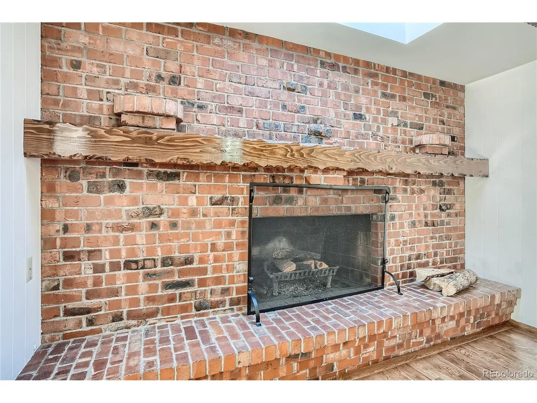 Photo of 6988 Carr Ct