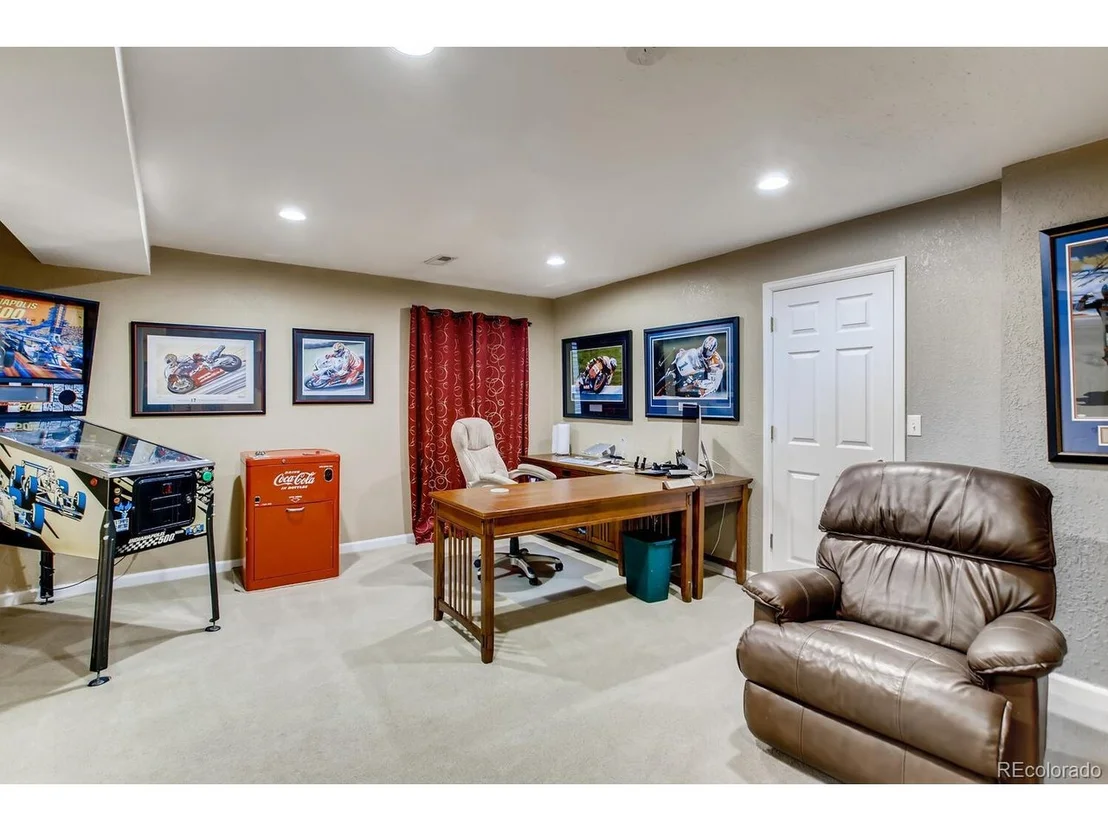 Photo of 5974 Stagecoach Ave