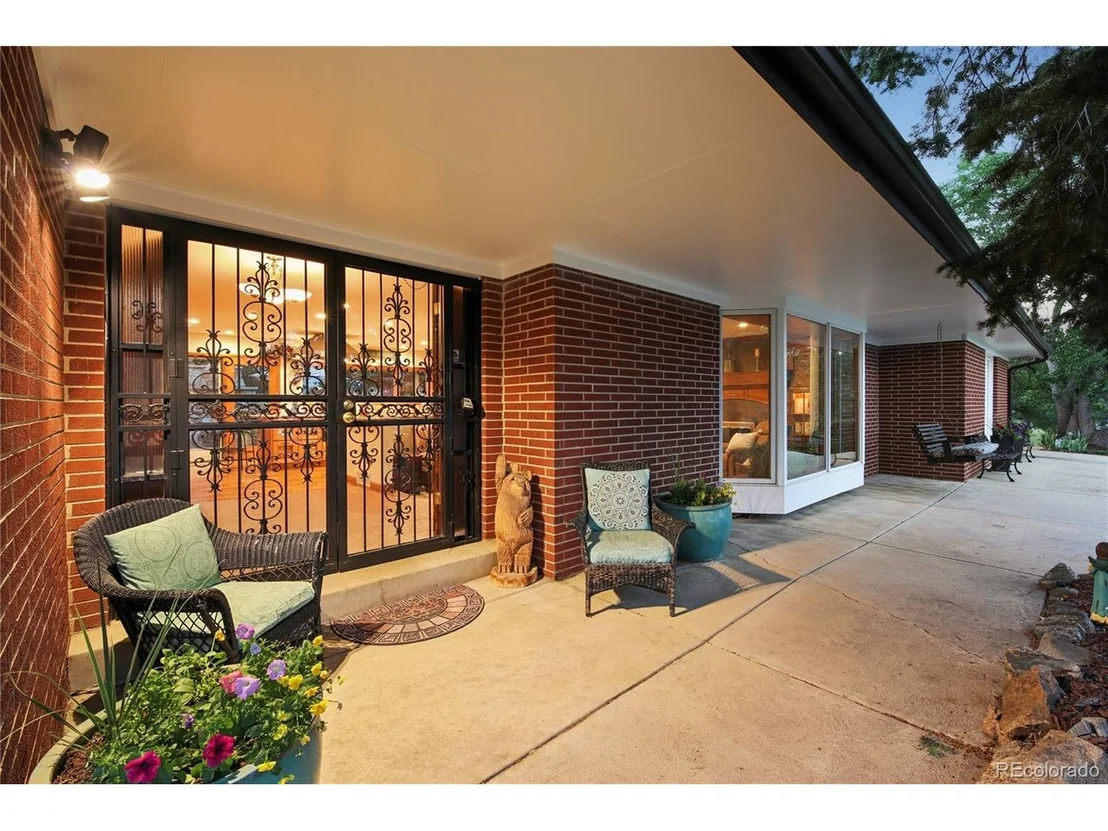 Photo of 239 Dekker Dr