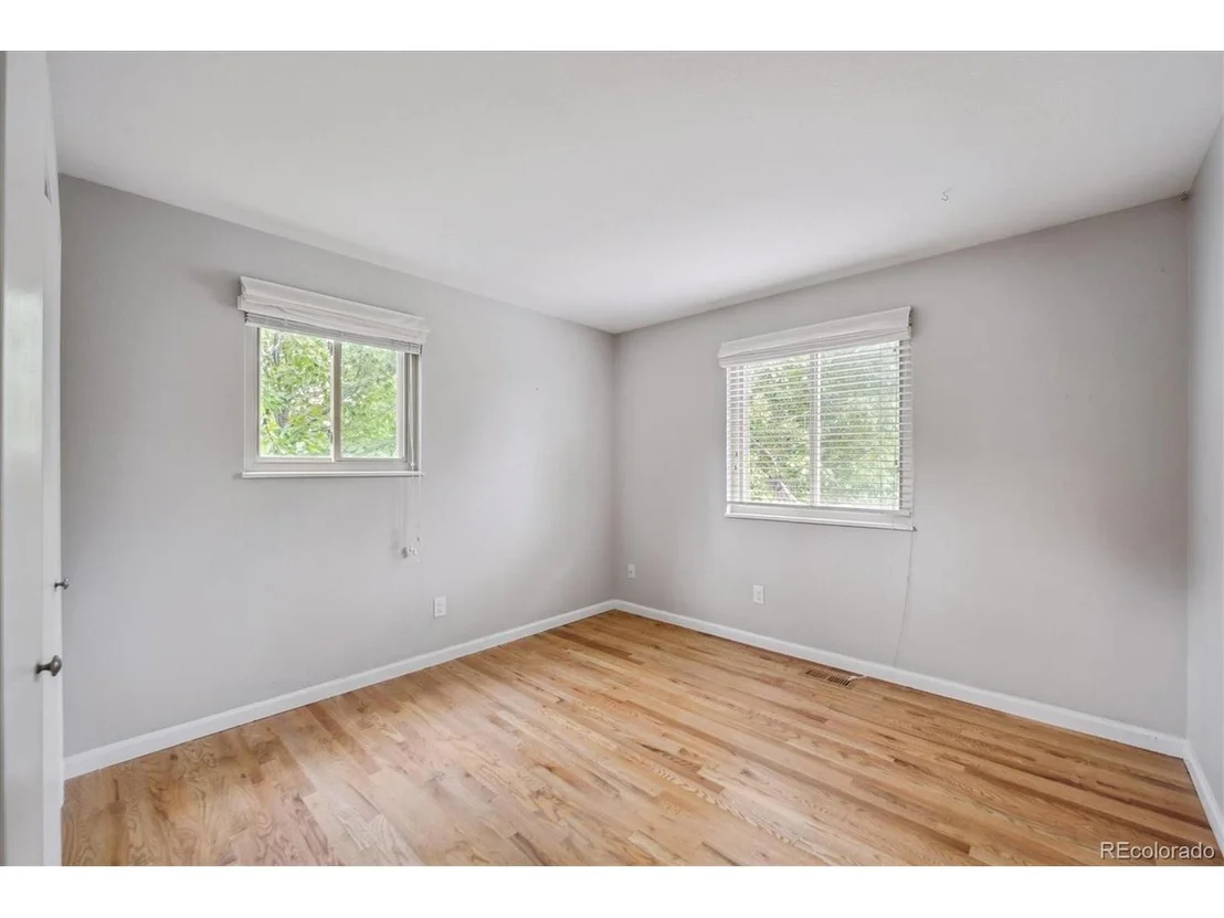 Photo of 6687 Devinney Ct
