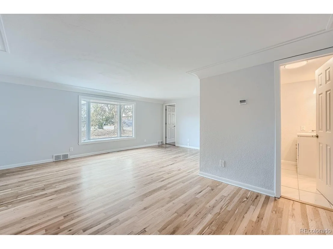 Photo of 6052 Wadsworth Blvd