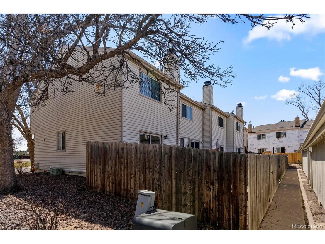 Photo of Unit D at 4249 S Mobile Cir