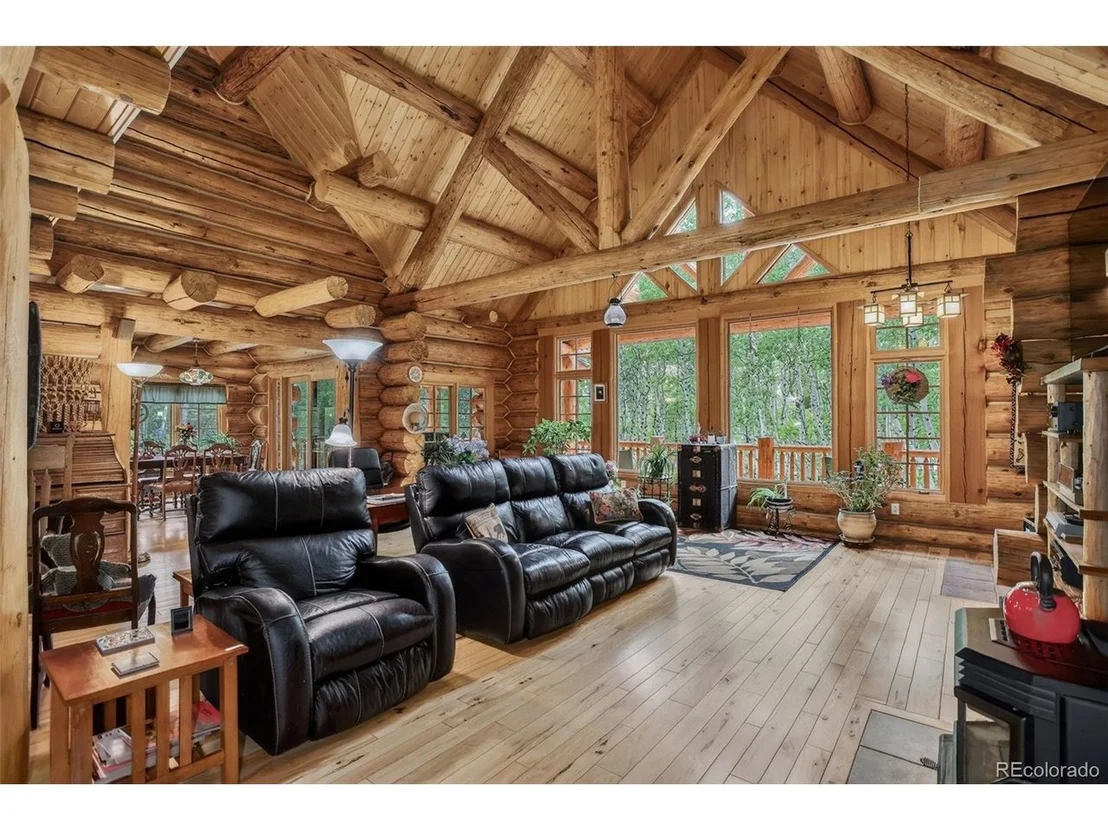 Photo of 261 Pine Dr