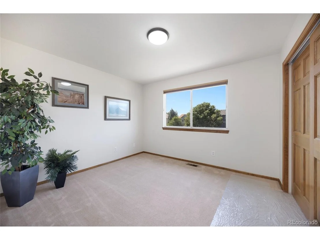 Photo of 1104 Ridgeview Cir