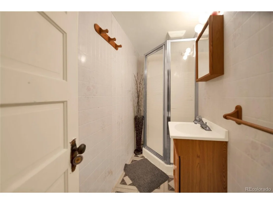 Photo of 450 Date Ave
