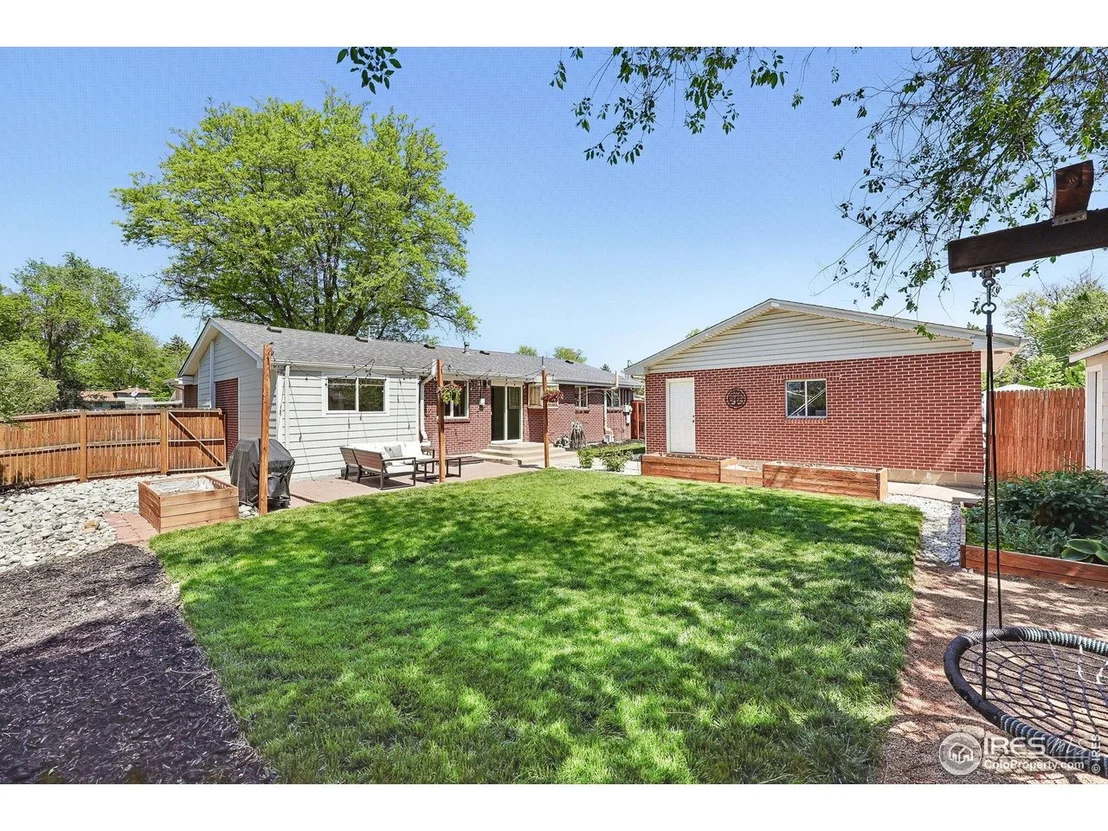 Photo of 8290 Chase Way