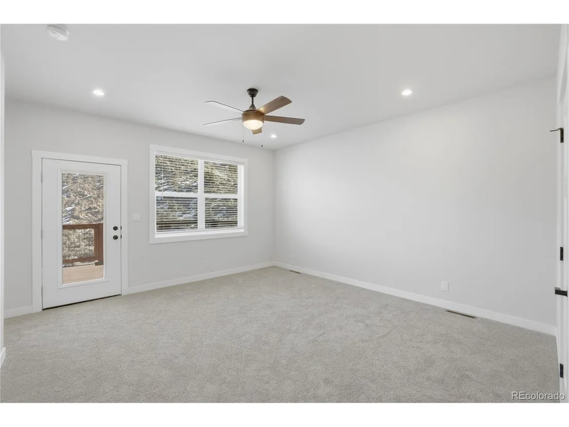 Photo of 378 Bluffs Dr
