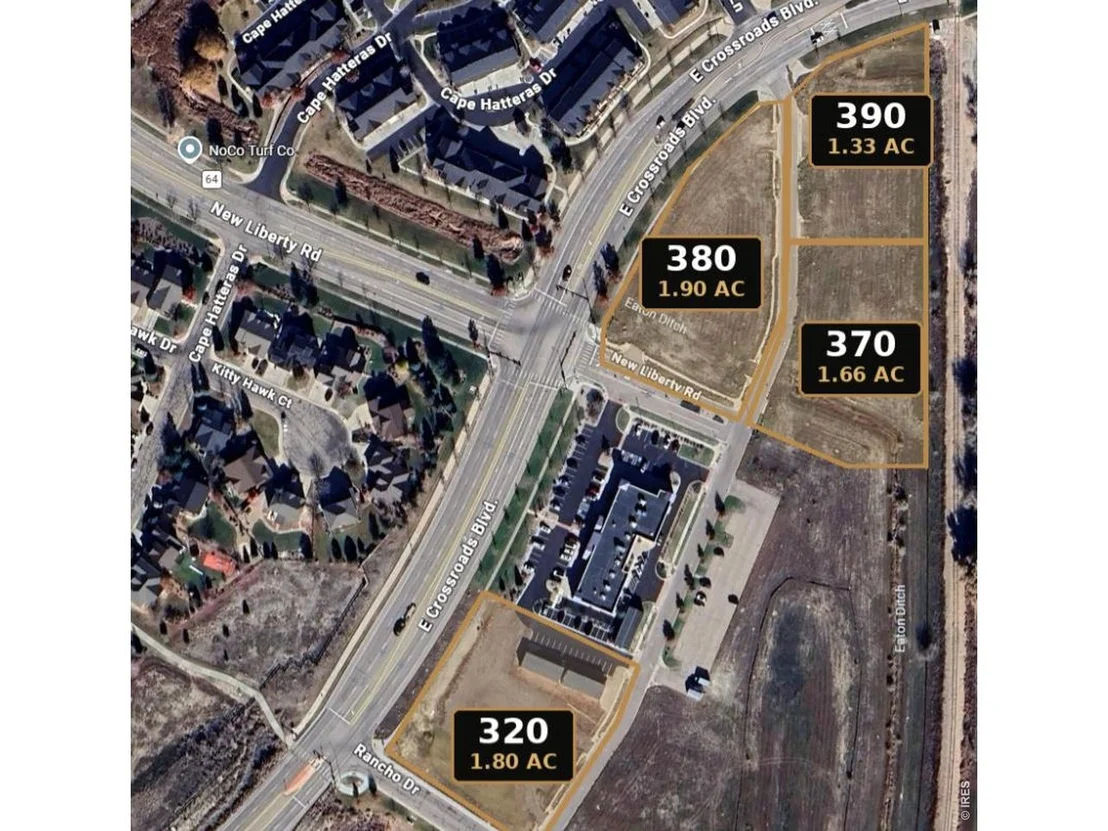 Photo of 320 Crossroads Blvd