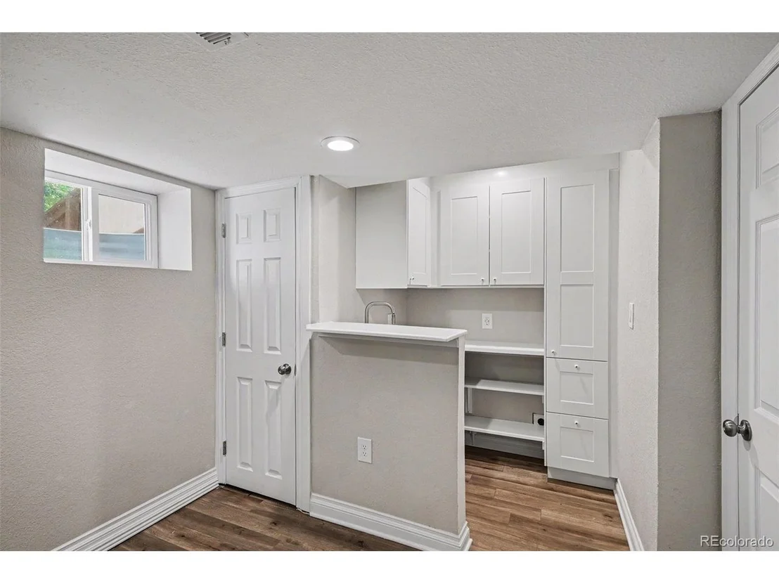 Photo of 995 Garden Dr