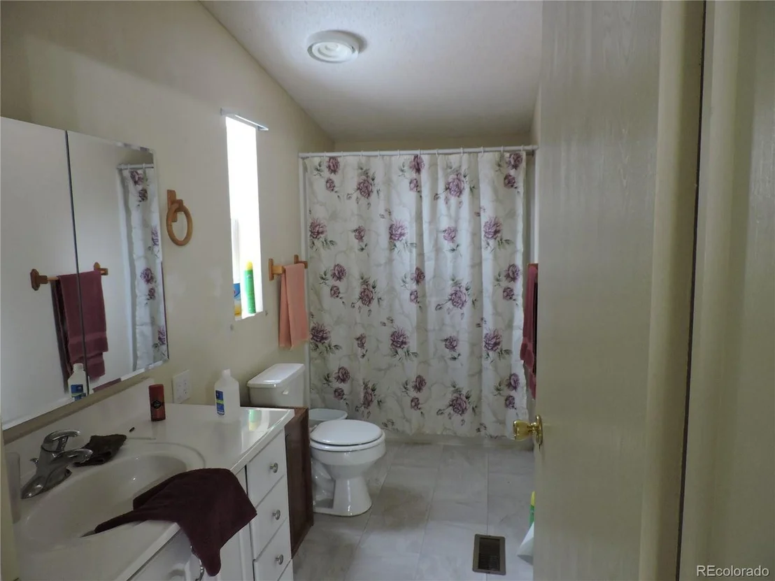 Photo of 776 Highland Dr