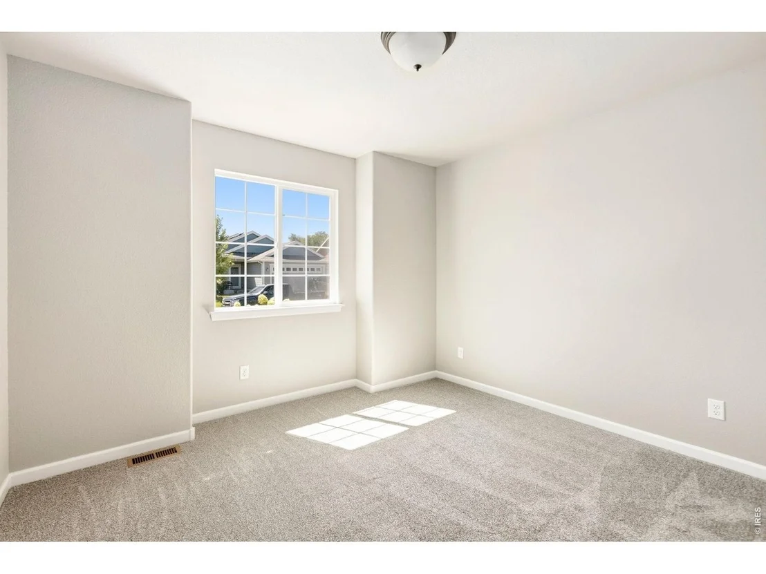 Photo of 2441 Shooting Star Way