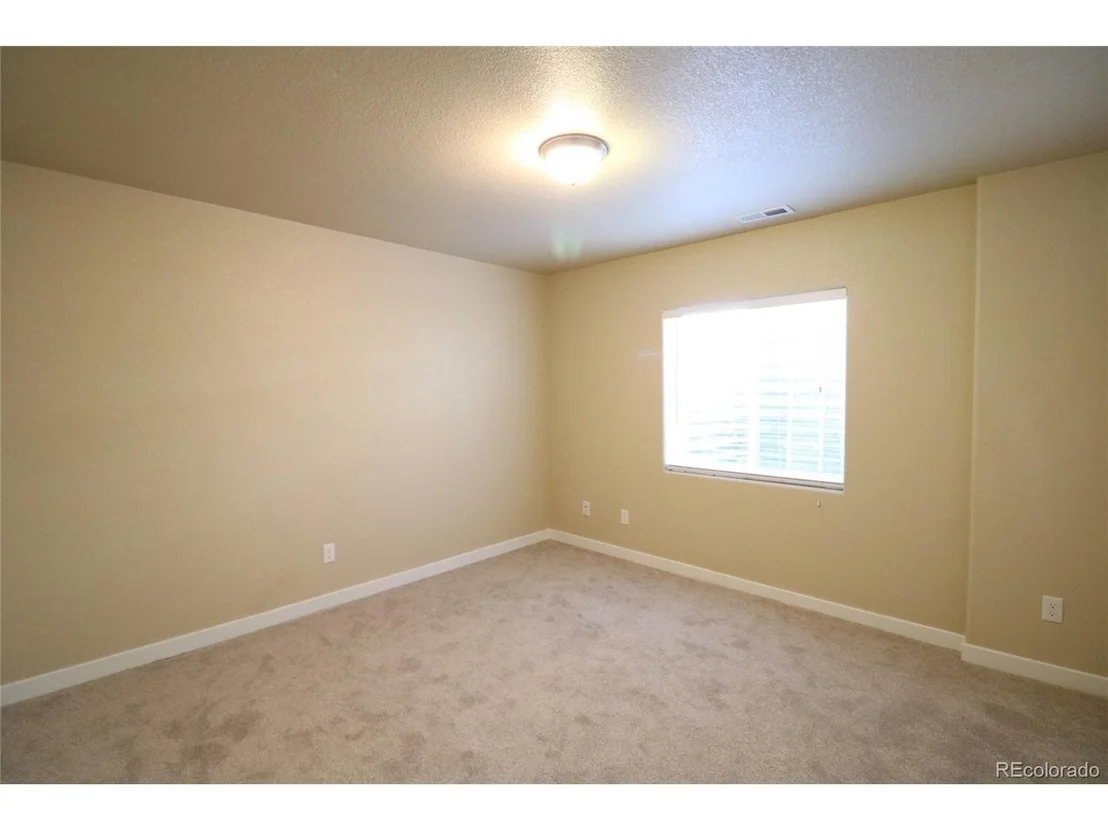 Photo of 930 Antrim Loop