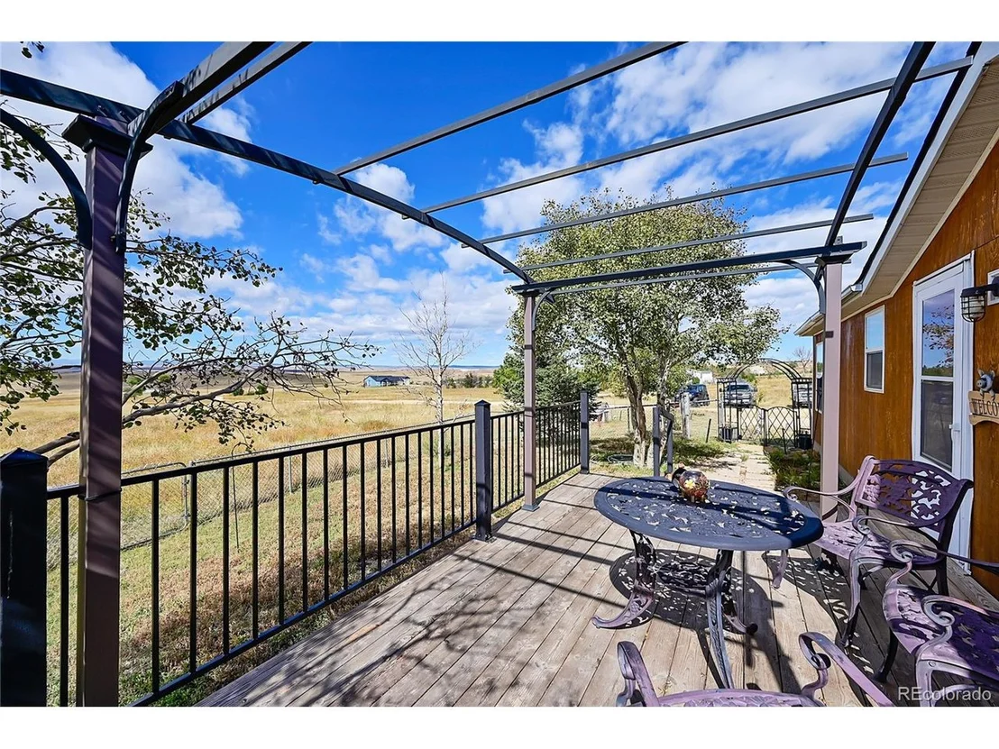 Photo of 9375 Soap Weed Rd