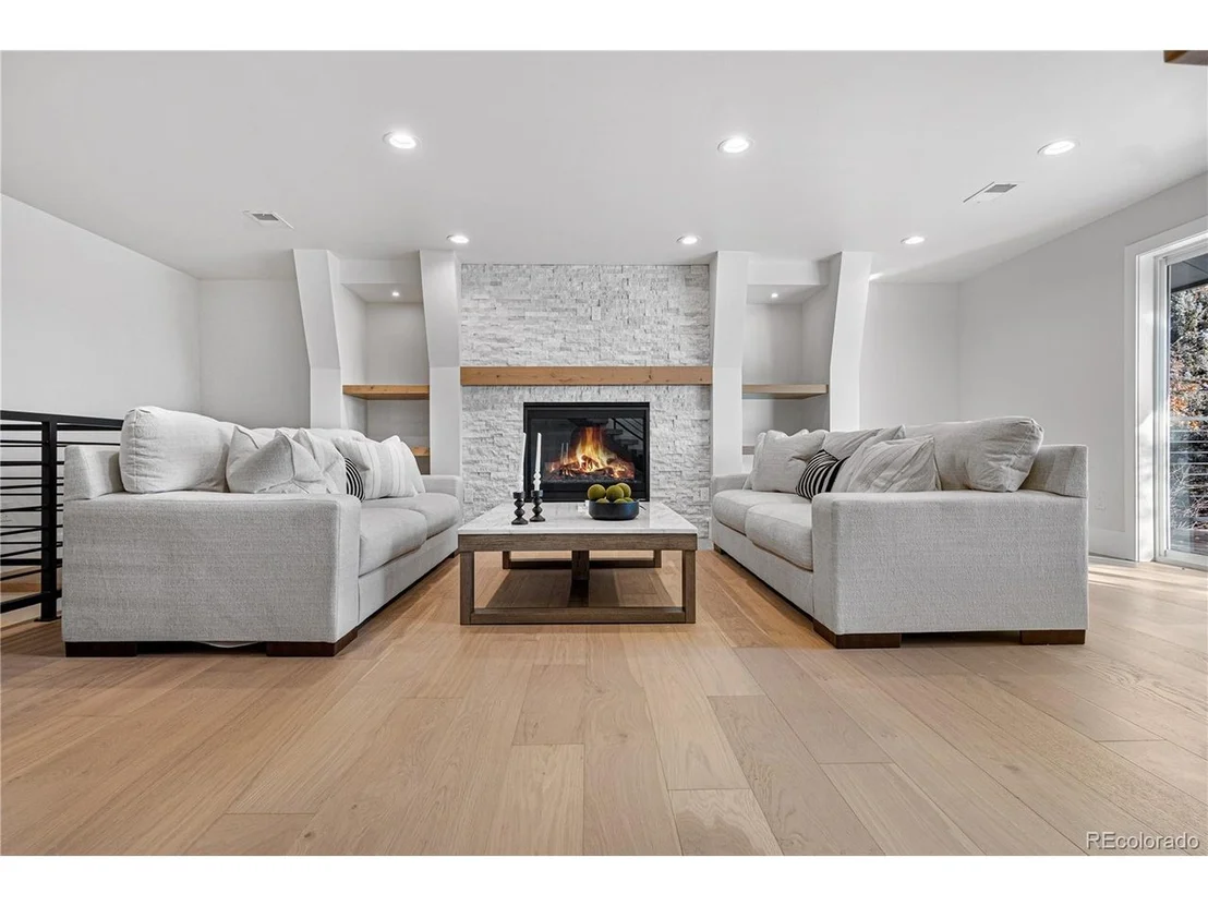 Photo of 245 Fair Pl