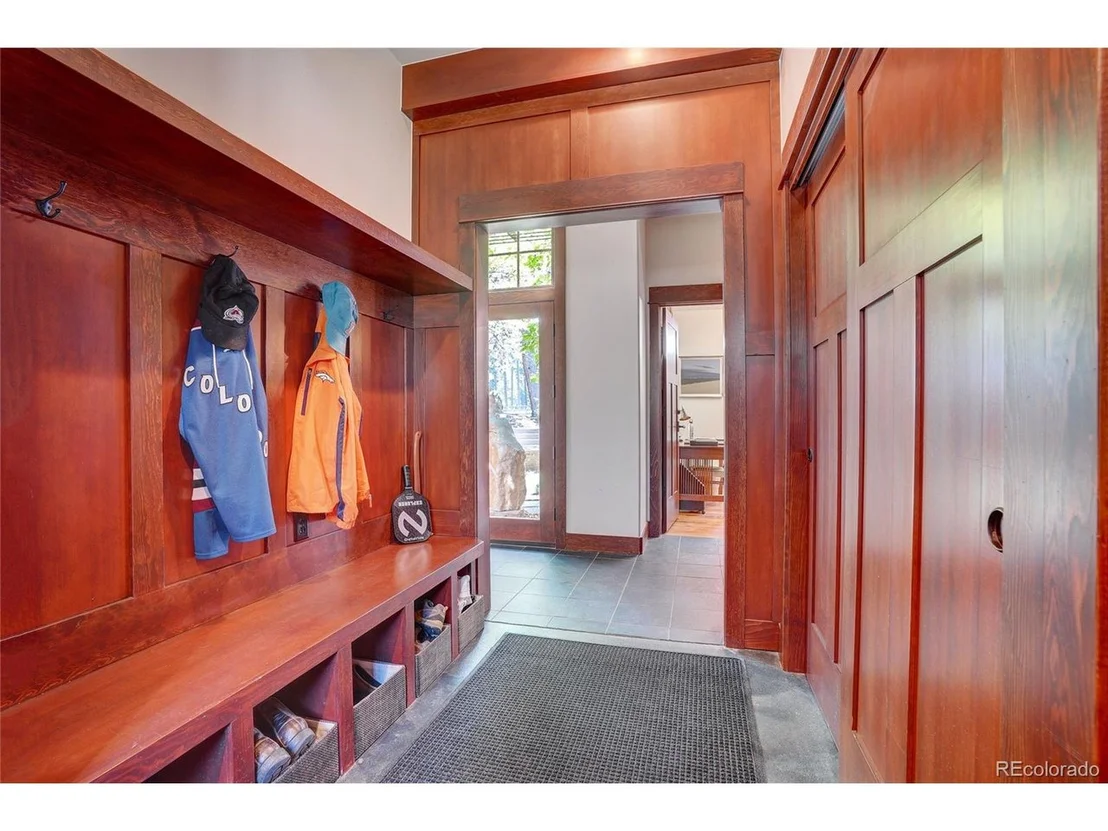 Photo of 25751 Village Cir