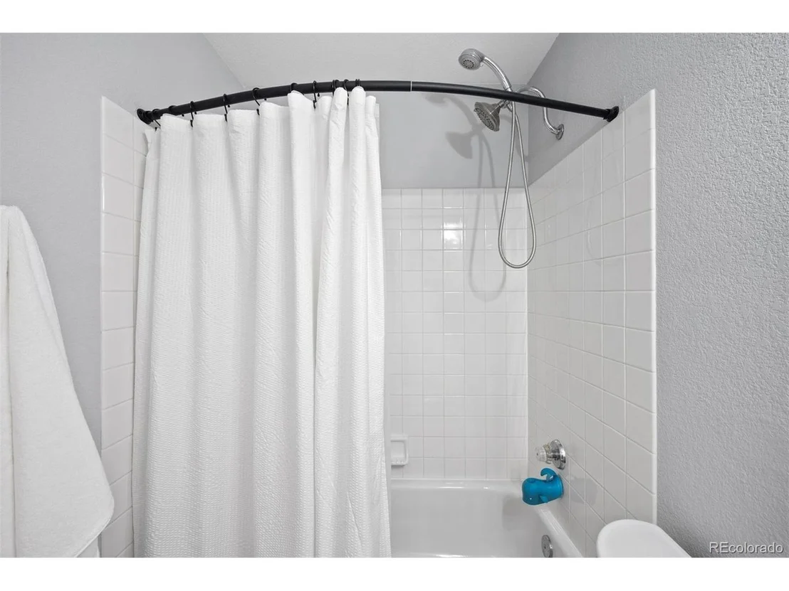 Photo of 2922 White Oak Trl