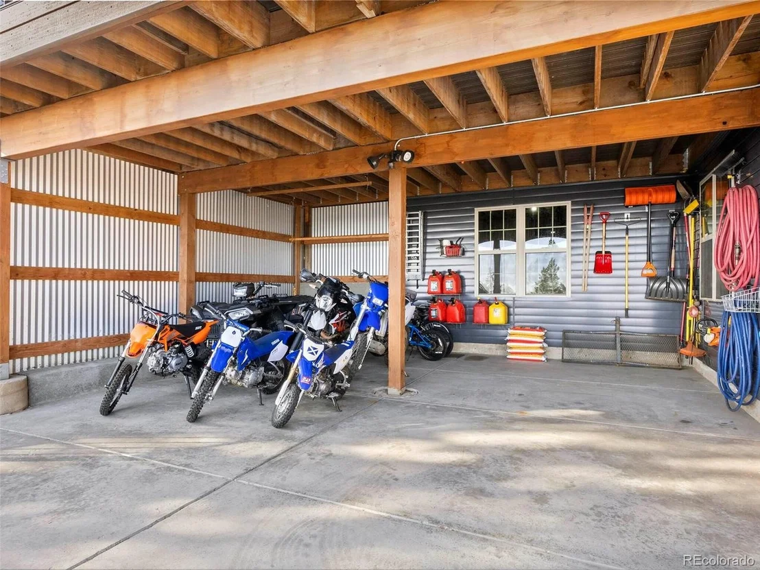Photo of 8335 S Doubleheader Ranch Rd
