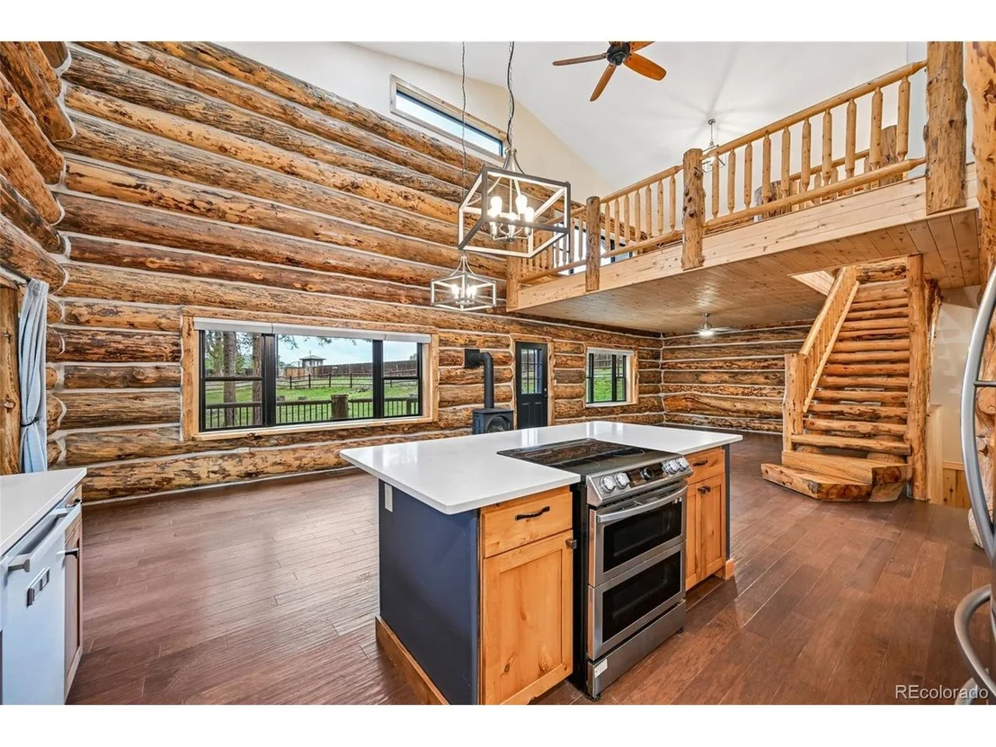 Photo of 4150 Aztec Rd