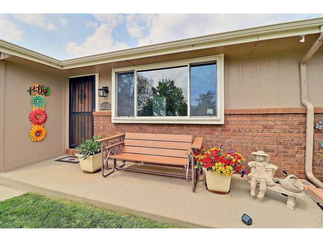 Photo of 204 River Rd