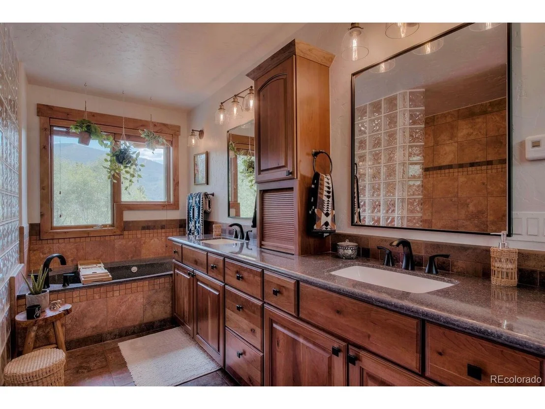 Photo of 1745 Red Hawk Rd