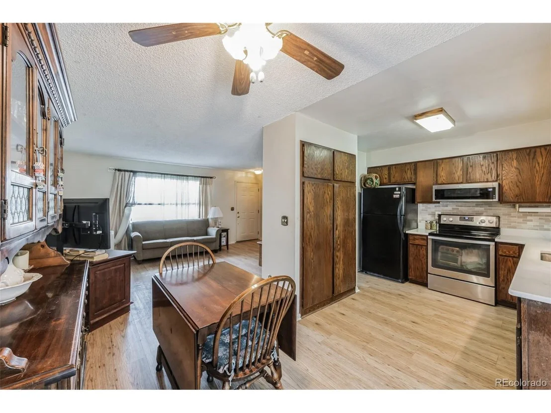 Photo of 11084 Clermont Dr