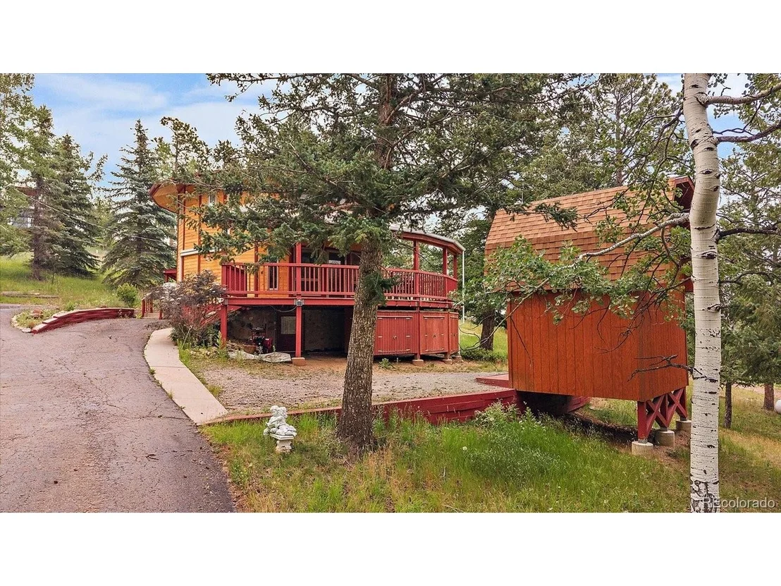 Photo of 475 Circle Dr