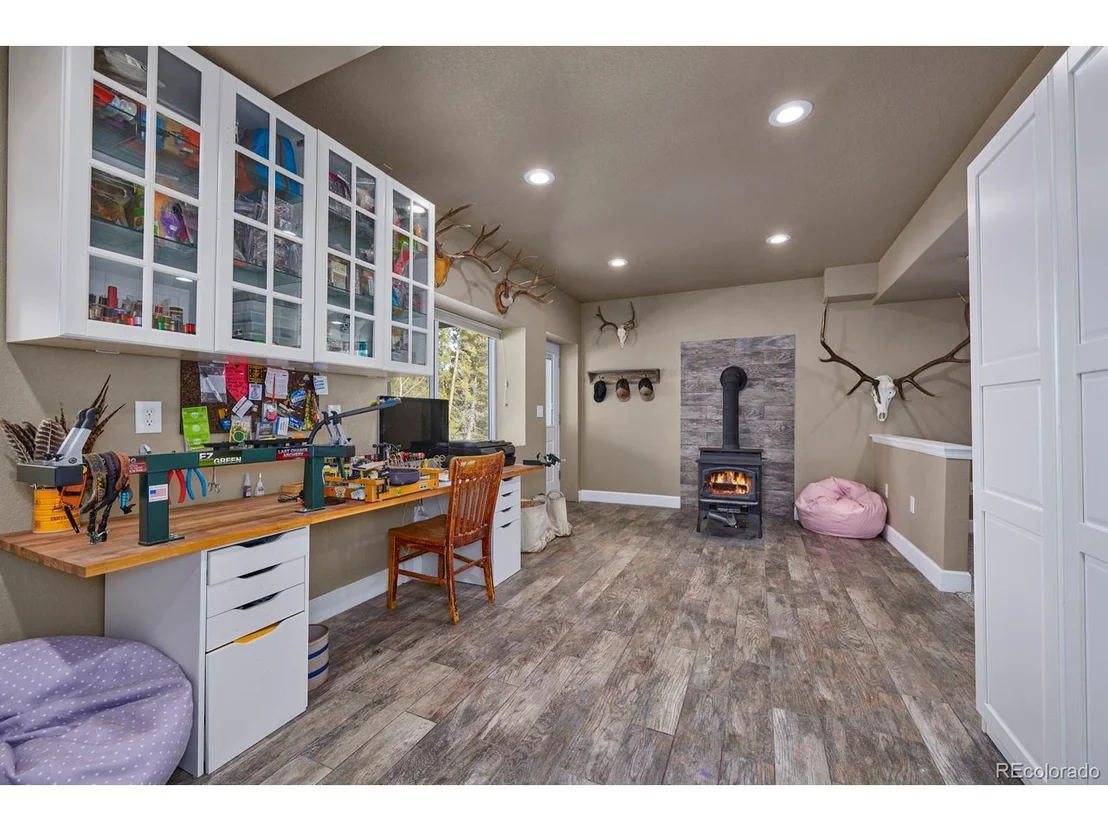 Photo of 459 Aspen Ln