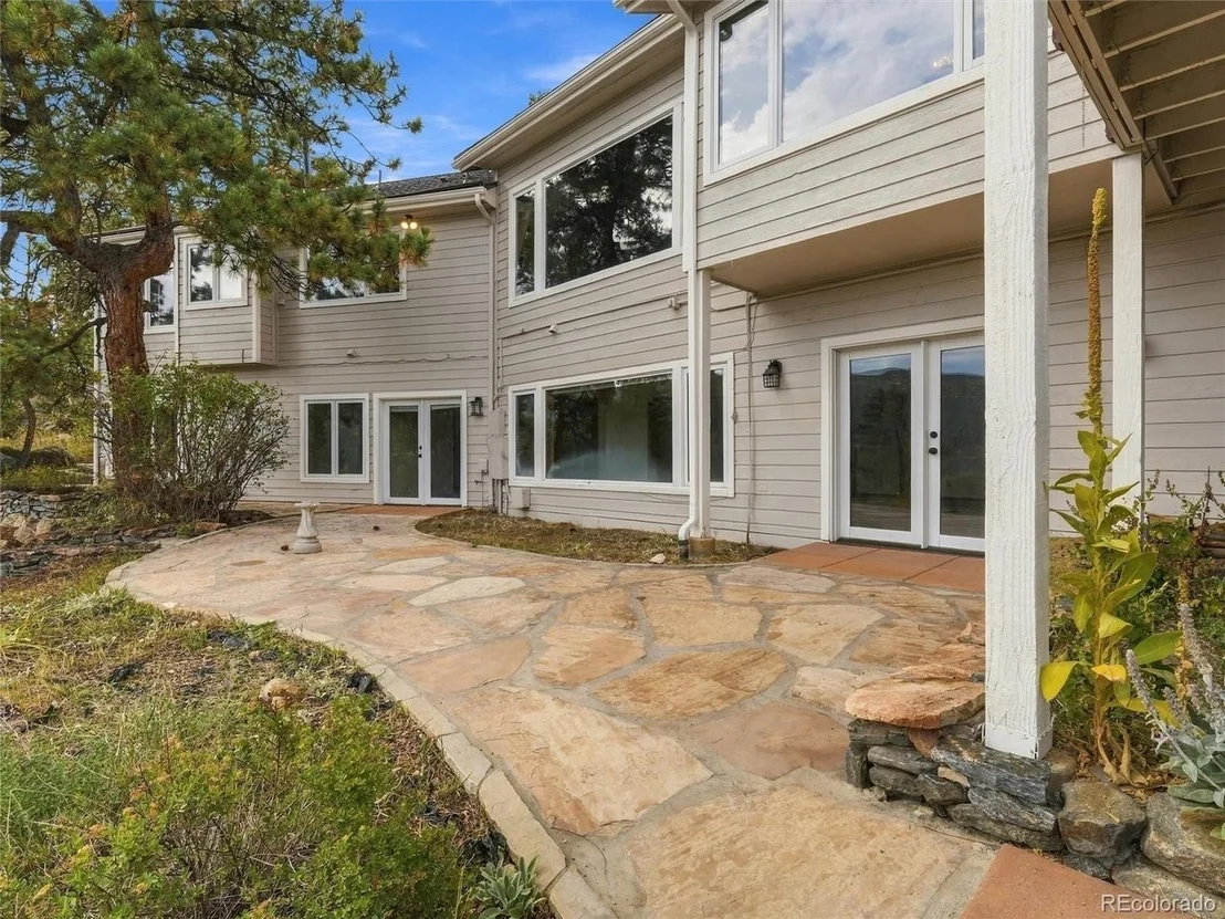 Photo of 35000 Fox Ridge Rd