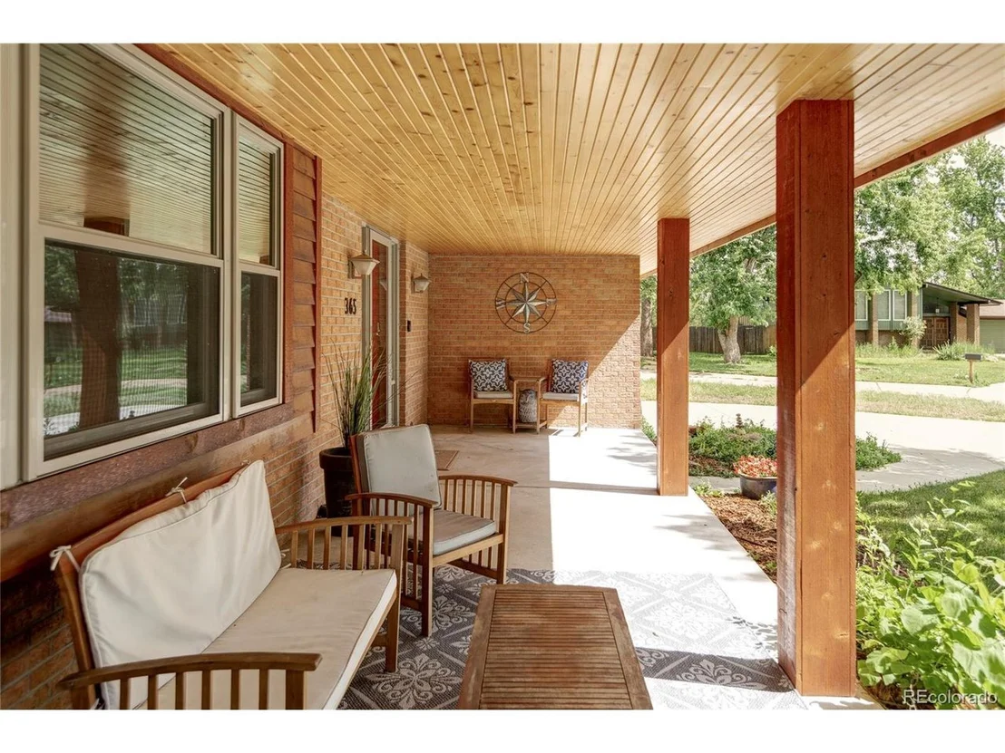 Photo of 365 Seminole Dr