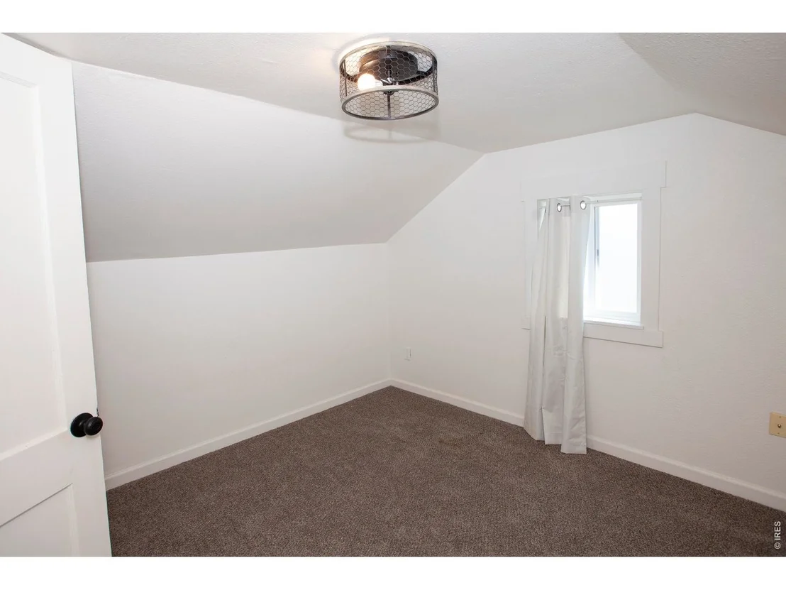 Photo of 324 N 3rd Ave