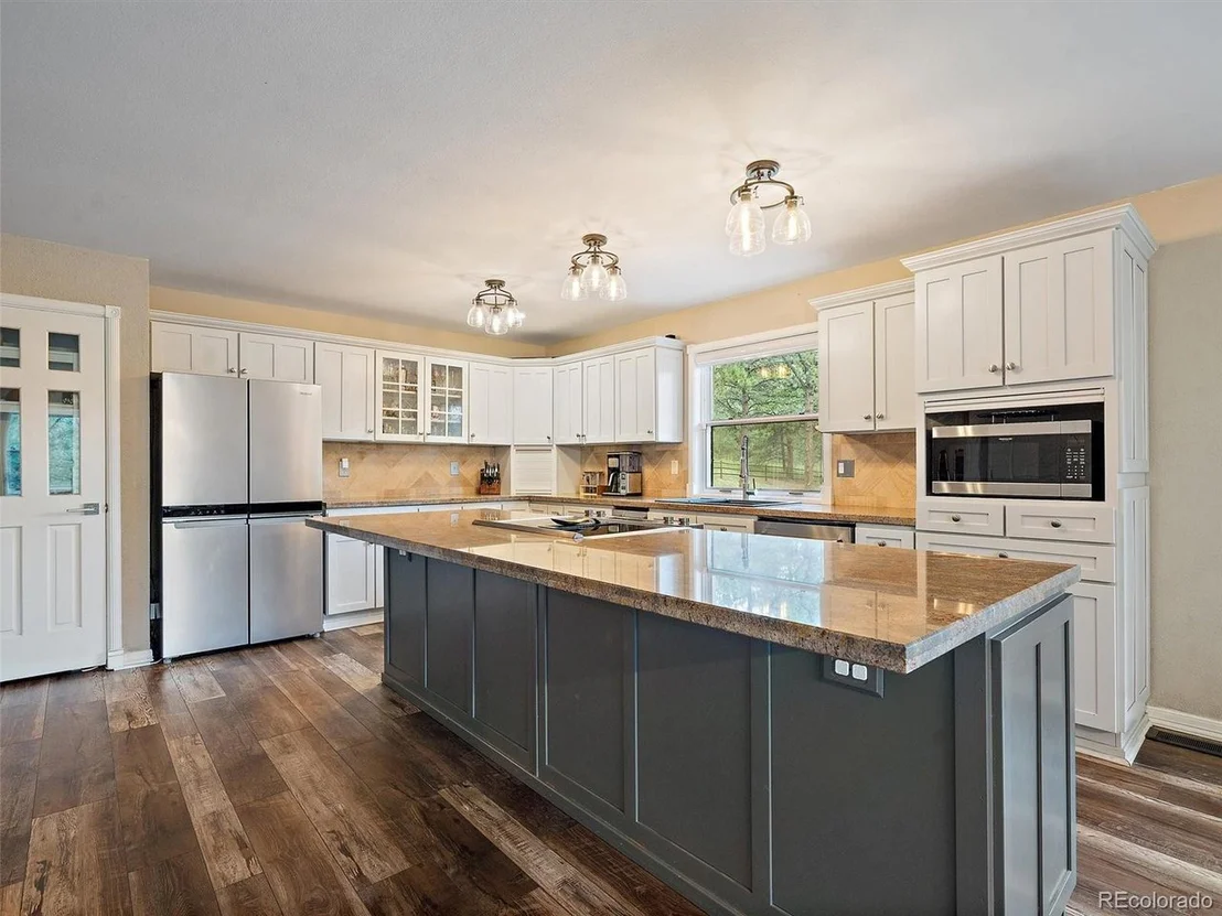 Photo of 2572 Aspen Spring Dr