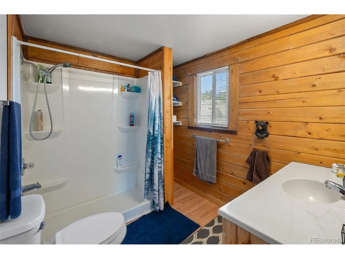 Photo of 7256 Jefferson Rd