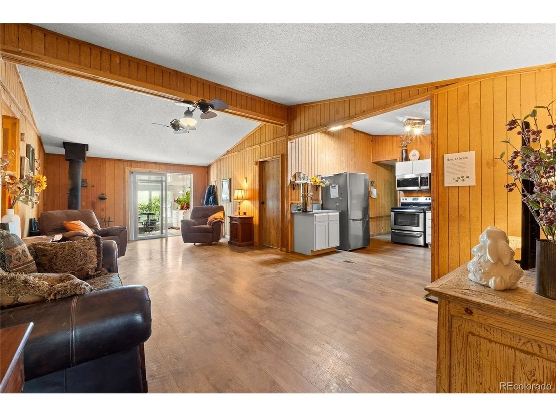 Photo of 242 Poplar Ln