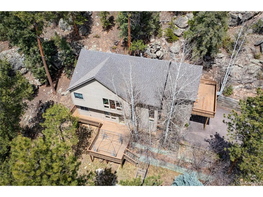 Photo of 6935 Sprucedale Park Way