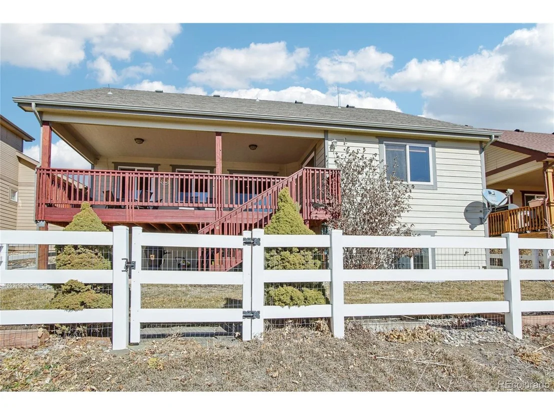 Photo of 2439 Maple Hill Dr