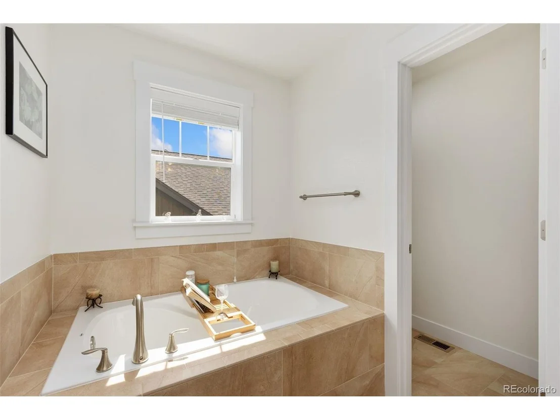 Photo of 2856 Shadow Lake Rd