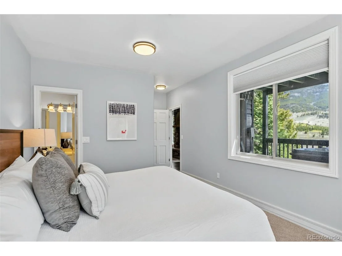 Photo of 162 High Meadow Dr