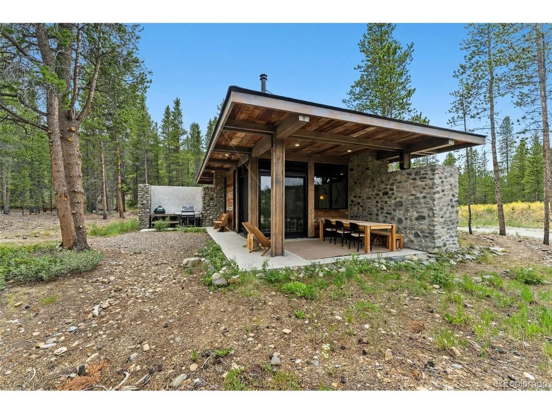 Photo of 2383 Tiger Rd
