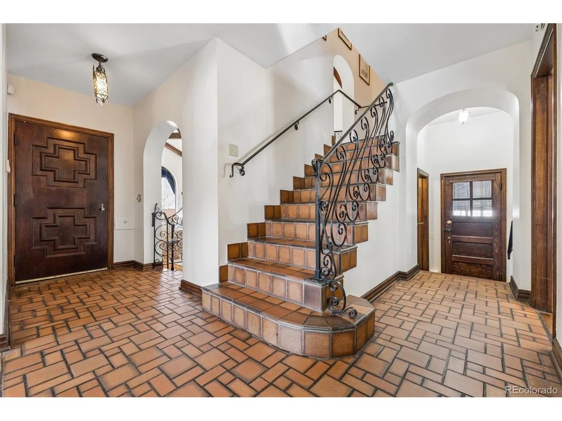 Photo of 6 Ivy Ln