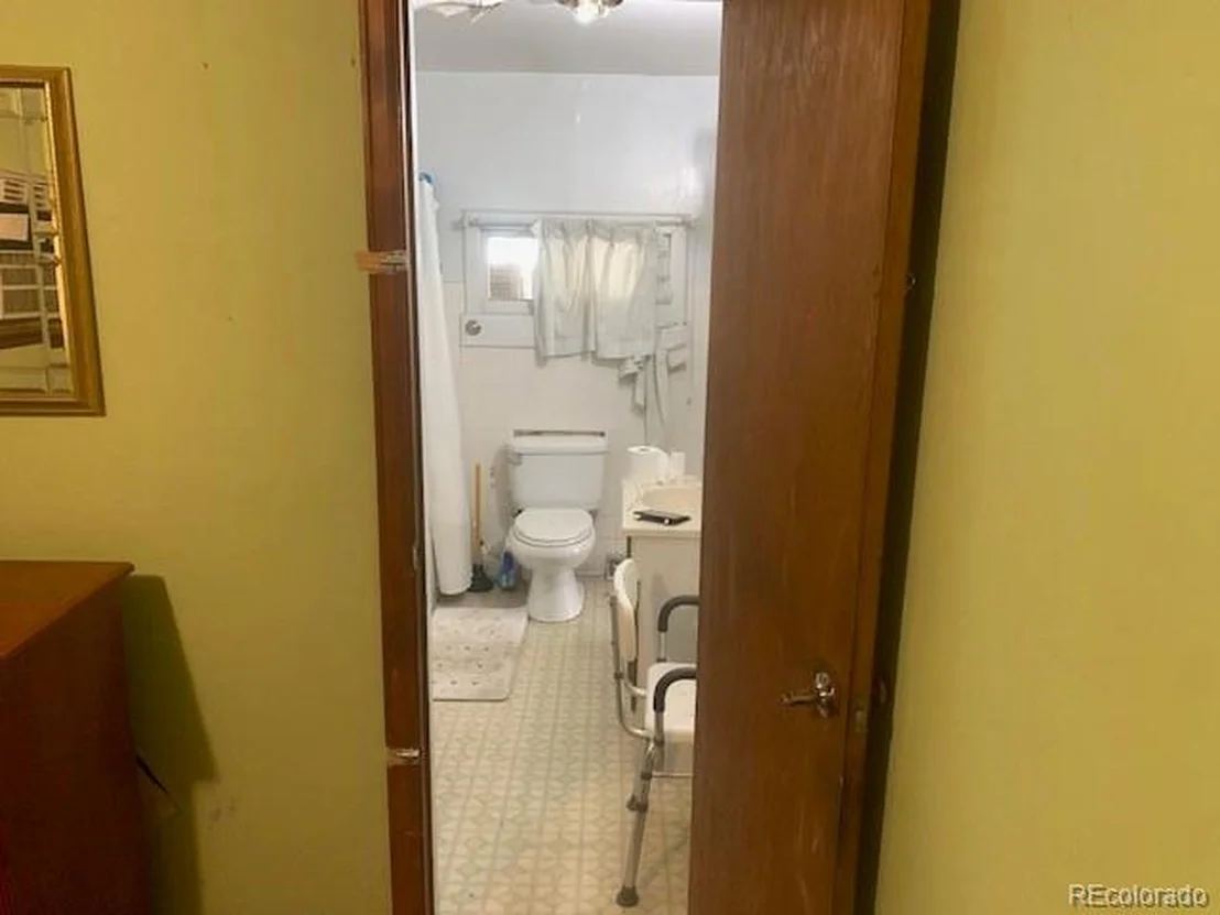 Photo of 221 4th St