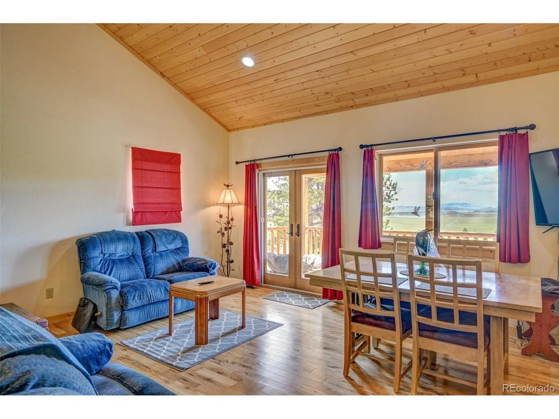Photo of 2883 Wagon Wheel Rd