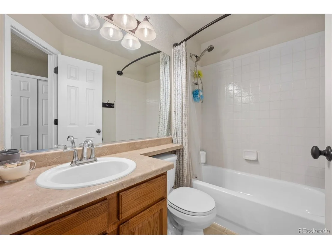 Photo of 6758 Sunburst Ave