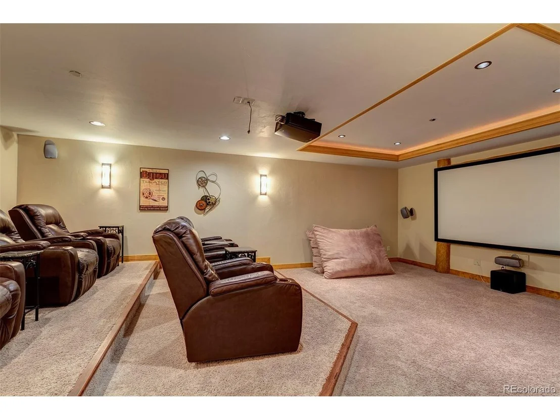 Photo of 101 Pearl Ln